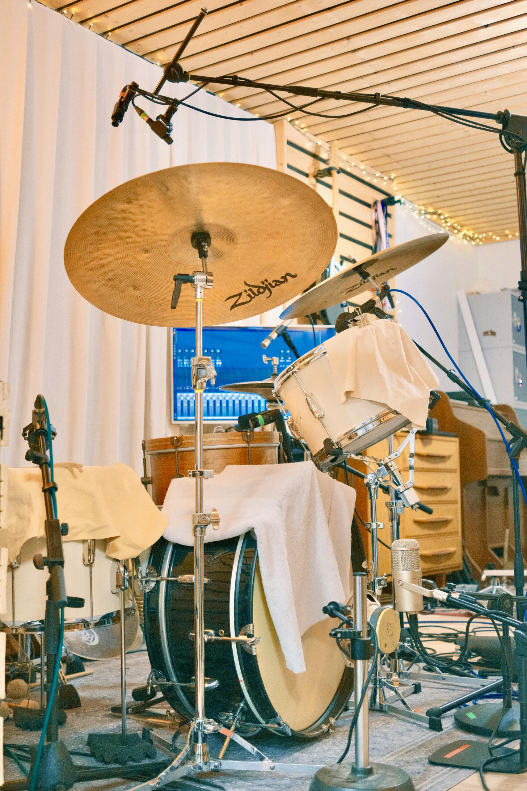 I record drums for you from my studio and you'll receive a fully edited multitrack ready to carry on with your production.